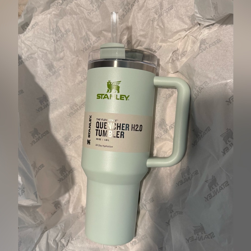 Stanley Flowstate Tumbler in Divi Green